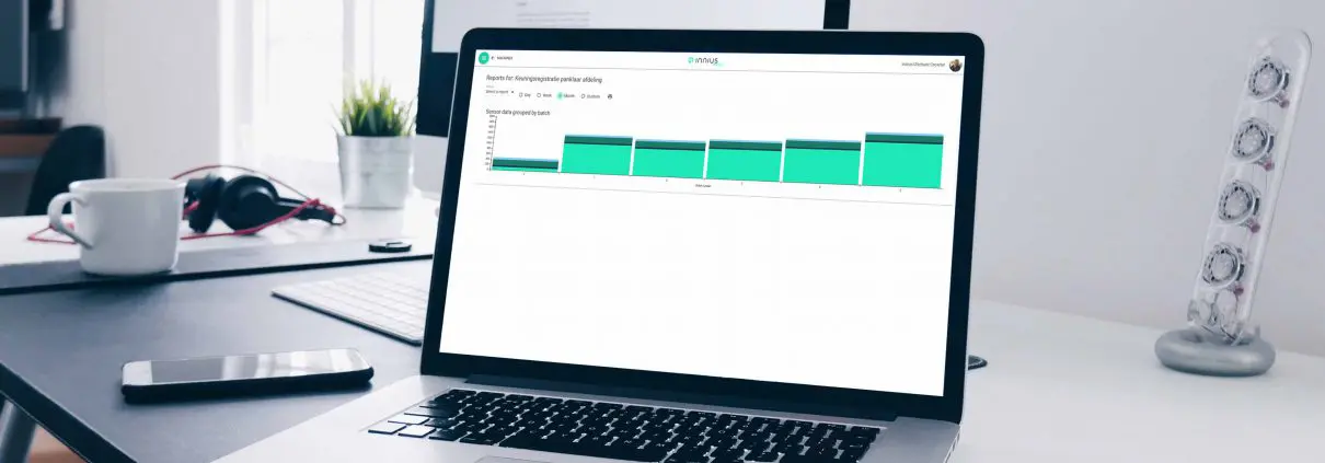 Laptop showing the innius Production Process Batch Report
